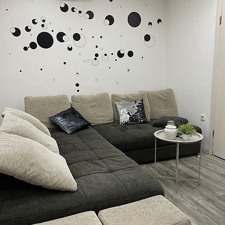 카를로바츠 Apartman Rakovac 아파트 외부 사진